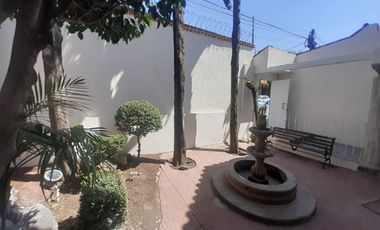 Casa en Renta | 4 Recámaras + Estudio | mas de 100 m2 de patio | $22,500