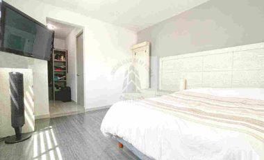 CASA  en RENTA San Pedro Cholula Residencial Bugambilias 
Al final de la Recta  a Cholula 
Sobre avenida de los fresnos 
(Vía del Ferrocarril muy cerca de la Carcaña)