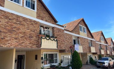 VENDO CASA EN CONJUNTO PORTAL DE OVIEDO EN EL ANILLO VIAL  EN FLORIDABLANCA