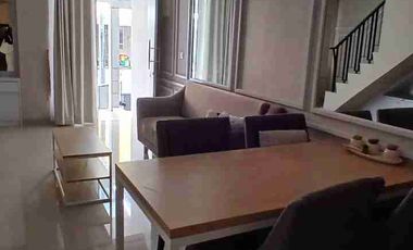 Disewakan Cepat Rumah 2 Lantai di Cluster Eropa Sedayu Kelapa Gading Jakarta Utara