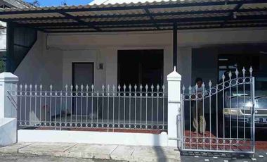 Rumah disewakan di RW 02, Wonorejo, Rungkut, Surabaya, Jawa Timur