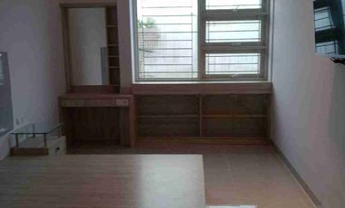 RUMAH SEWA RADIO DALAM RAYA KEBAYORAN BARU JAKARTA SELATAN