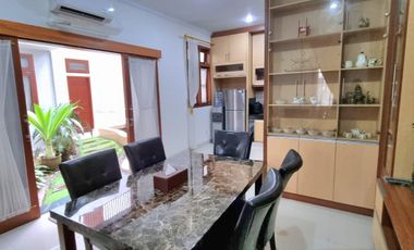 Jual Kantor Dan Rumah  Fully Furnished Di Jalan Suli Denpasar Bali. Polda Bali, Gor Lila Bhuana, RS Puri Raharja, Pasar Kreneng, Gatsu timur, Living
