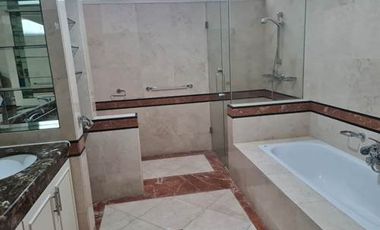 For Rent Beautiful Stand Alone House With A Huge Land And Feel Like Living In A Resort Located In Kemang Jakarta Selatan Area