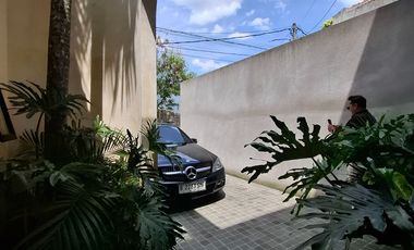 Rumah Industrial Estetik di Arcamanik – Tanah Luas, Desain Unik, Bikin Betah & Jarang Ada