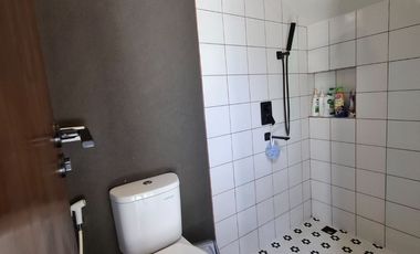 Rumah Industrial Estetik di Arcamanik – Tanah Luas, Desain Unik, Bikin Betah & Jarang Ada