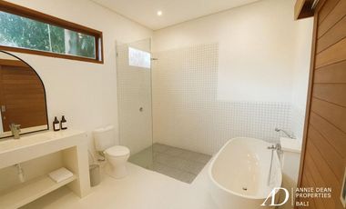 LEASEHOLD | SINGLE-LEVEL 3-BEDROOM VILLA IN PEACEFUL NYANYI, CANGGU