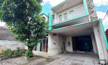 Bangunan Kantor Plus Gudang Dijual, di Gatot Subroto Tengah Area