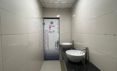 5-Storey Commercial Building in Menteng – Ideal for Office, Institution, or Business