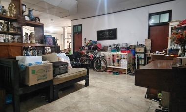 BillyMoon Pondok Kelapa Rumah Tua HITUNGBTANAH Jalan Utama drkat Gate Jl Raya Resto Pagi Sore COCOK BUAT Kantor Cafe Kost Rumah Mewah