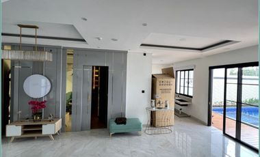 RUMAH 2 LANTAI  DEKAT EXIT TOL GAMPING DAN KAMPUS UMY SLEMAN YOGYAKARTA