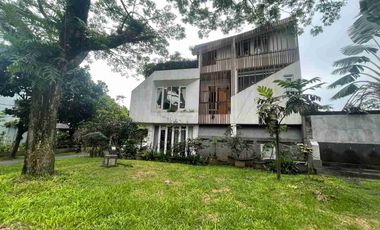 Dijual Rumah Lux Posisi Hook Di Cimahi