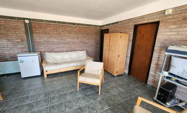 Vendo emprendimiento productivo o turistico en Doradillo,casa,quinta,galpon y viñedo boutique
