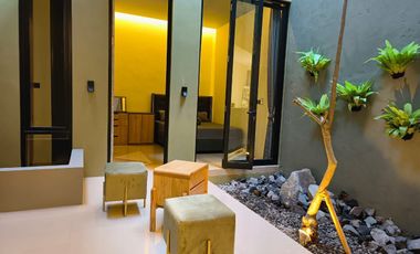 RUMAH MEWAH SOLO BARU DEKAT RS OEN DAN AL AZHAR