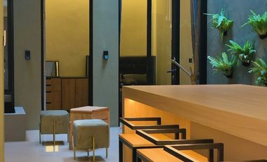 RUMAH MEWAH SOLO BARU DEKAT RS OEN DAN AL AZHAR