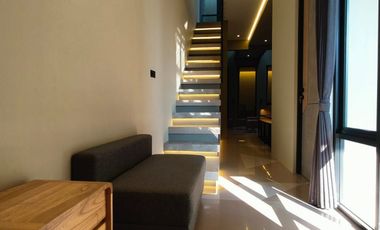 RUMAH MEWAH SOLO BARU DEKAT RS OEN DAN AL AZHAR