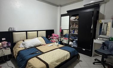 En alquiler departamento de 3 dormitorios en Guayacanes.