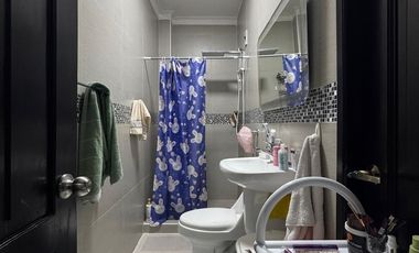 En alquiler departamento de 3 dormitorios en Guayacanes.