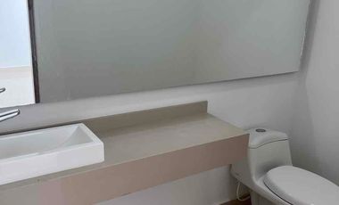 VENTA DE UNIDAD CASA VENTÓ AVENIDA DEL LAGO JAMUNDÍ