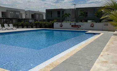 VENTA DE UNIDAD CASA VENTÓ AVENIDA DEL LAGO JAMUNDÍ