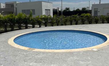 VENTA DE UNIDAD CASA VENTÓ AVENIDA DEL LAGO JAMUNDÍ