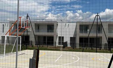 VENTA DE UNIDAD CASA VENTÓ AVENIDA DEL LAGO JAMUNDÍ