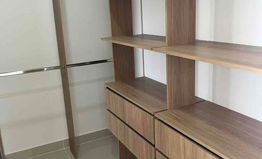 ALQUILA CASA EN UNIDAD CASA VENTÓ ALFAGUARA AVENIDA DEL LAGO