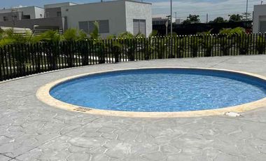 ALQUILA CASA EN UNIDAD CASA VENTÓ ALFAGUARA AVENIDA DEL LAGO