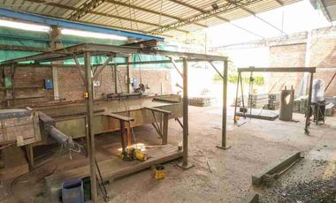 VENDO LOTE CON CASA PATRIMONIAL ZONA AEROPUERTO 21.000 m2