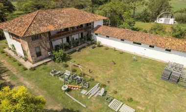 VENDO LOTE CON CASA PATRIMONIAL ZONA AEROPUERTO 21.000 m2