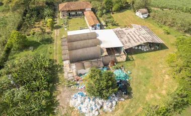 VENDO LOTE CON CASA PATRIMONIAL ZONA AEROPUERTO 21.000 m2