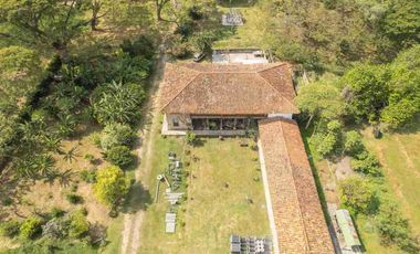 VENDO LOTE CON CASA PATRIMONIAL ZONA AEROPUERTO 21.000 m2