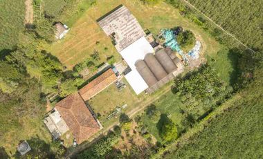 VENDO LOTE CON CASA PATRIMONIAL ZONA AEROPUERTO 21.000 m2