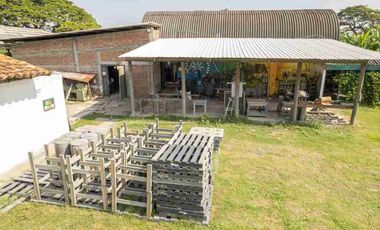 VENDO LOTE CON CASA PATRIMONIAL ZONA AEROPUERTO 21.000 m2