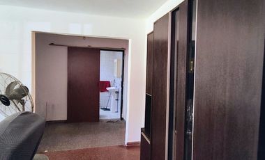 Venta Bº MARCELO T. DE ALVEAR. amplia casa 3 dorm