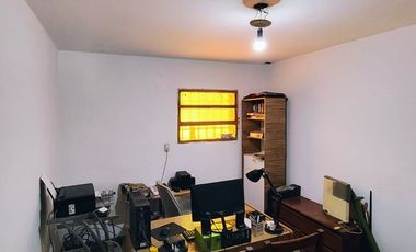 Venta Bº MARCELO T. DE ALVEAR. amplia casa 3 dorm