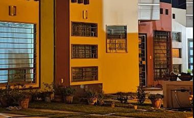 VENTA DE CASA EN VALLE DEL ROBLE