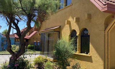 SE VENDE EXCELENTE CASA EN CONDOMINIO CERRADO VILLA BAYONA