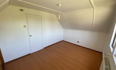 SE VENDE EXCELENTE CASA EN CONDOMINIO CERRADO VILLA BAYONA