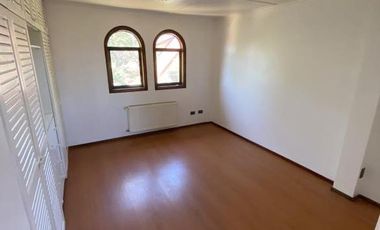 SE VENDE EXCELENTE CASA EN CONDOMINIO CERRADO VILLA BAYONA