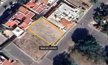 Terreno en Venta en Casa Fuerte Residencial – Frente a Parque