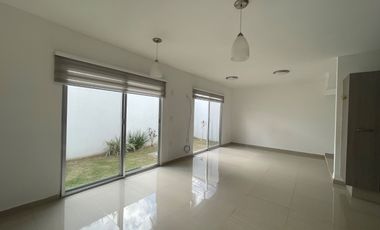 Casa en renta. Real Campestre, Cluster 10. Country, Villahermosa, Tabasco.