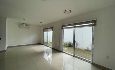 Casa en renta. Real Campestre, Cluster 10. Country, Villahermosa, Tabasco.