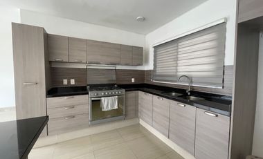 Casa en renta. Real Campestre, Cluster 10. Country, Villahermosa, Tabasco.