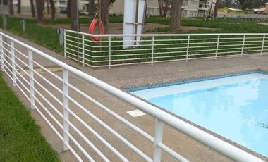 Departamento En Venta En Condominio Parquemar El Tabo