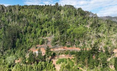 CAMPO CON ORILLA DE RIO A 20 KM DE VALDIVIA