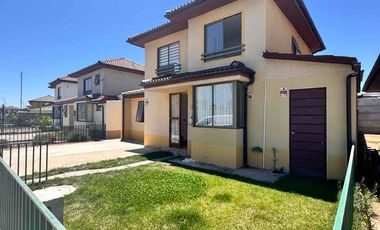 vende CASA isla de Maipo 4.500uf