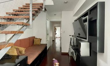 VENDO LINDO DUPLEX EN TAMBOS -  A METROS DE PARQUE 🌳 - CALLE TRANQUILA - PISOS 4 Y 5 - ASCENSOR DIRECTO