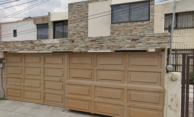 25, PROPIEDAD EN VENTA CON UN PRECIO ESPECTACULAR EN EXCELENTE ZONA!!