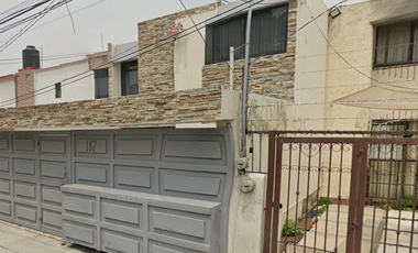 25, PROPIEDAD EN VENTA CON UN PRECIO ESPECTACULAR EN EXCELENTE ZONA!!